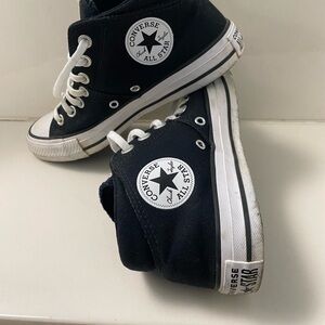 Women’s Converse High Top size7
